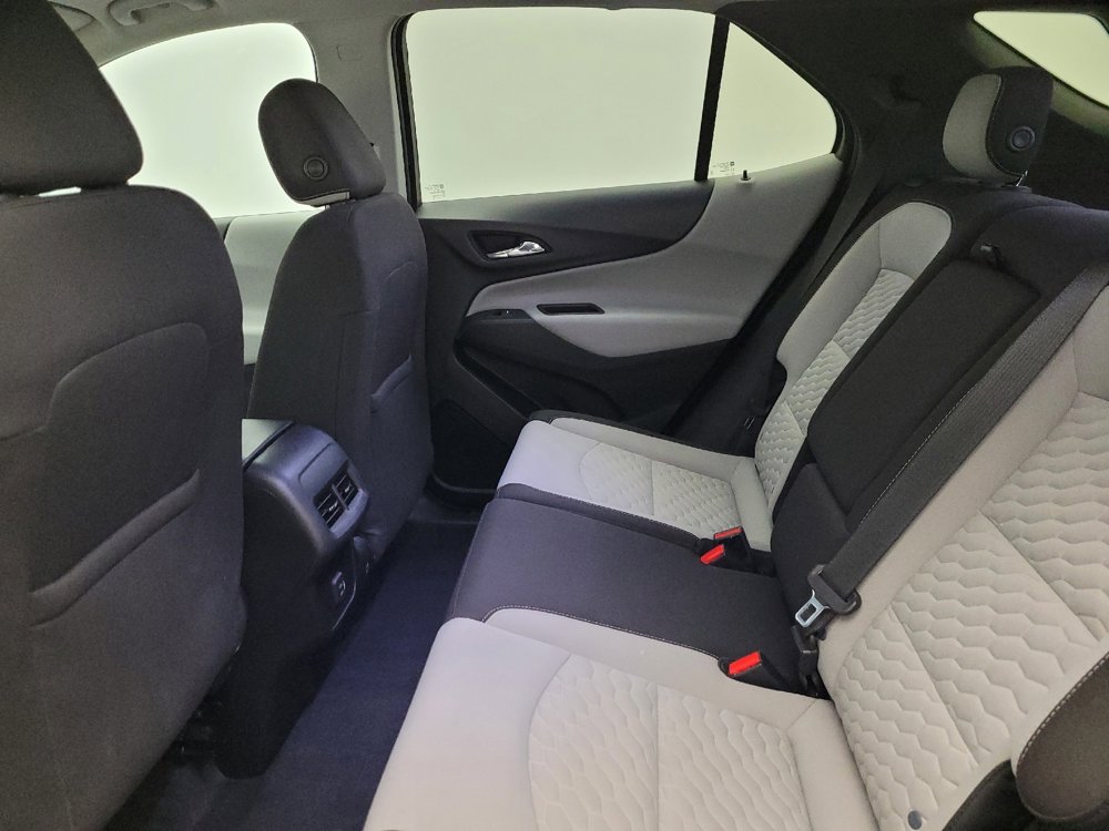 Used 2020 Chevrolet Equinox LT w/ Driver Convenience Package image 18