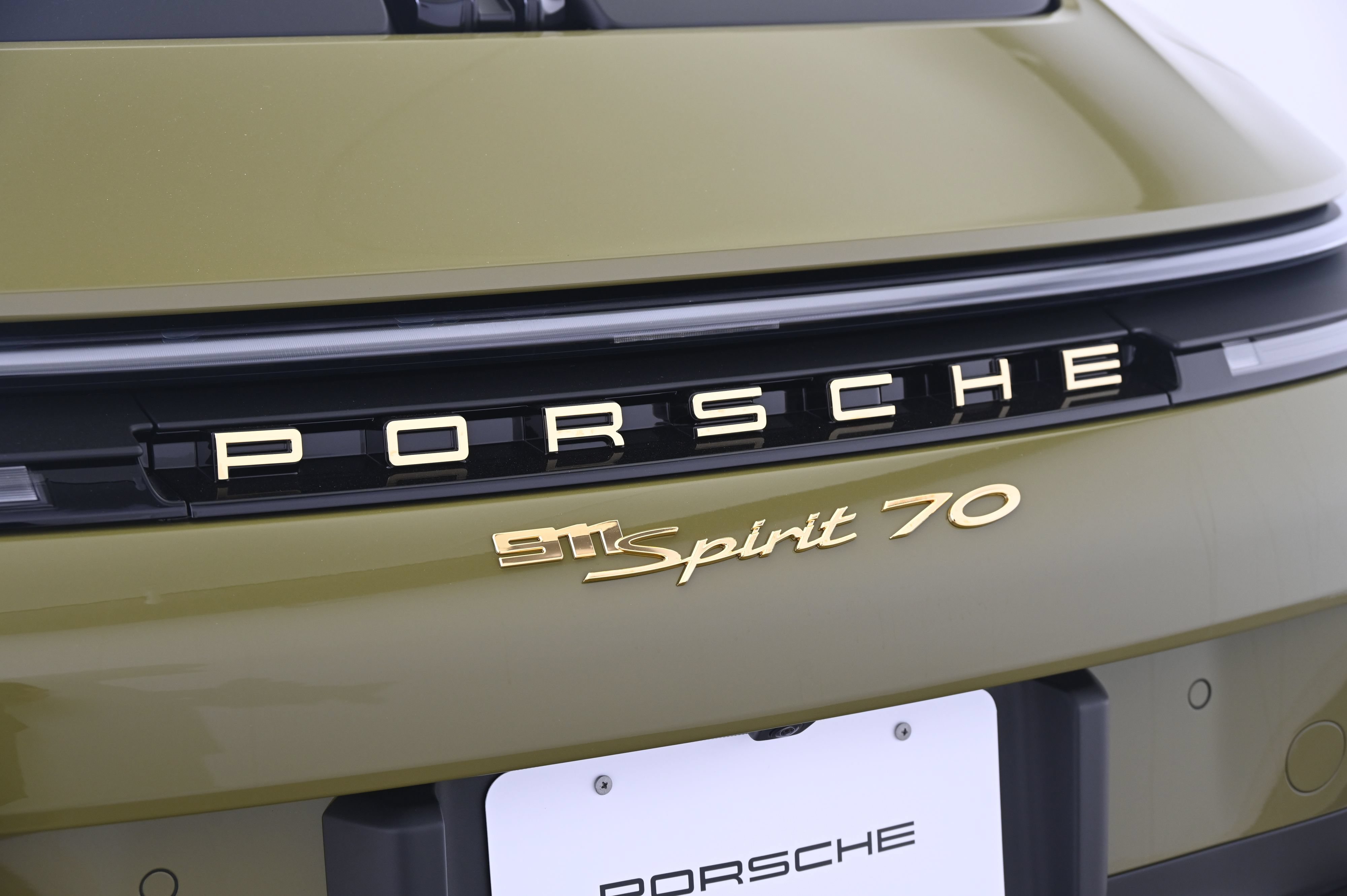 Used 2026 Porsche 911 GTS RWD image 15