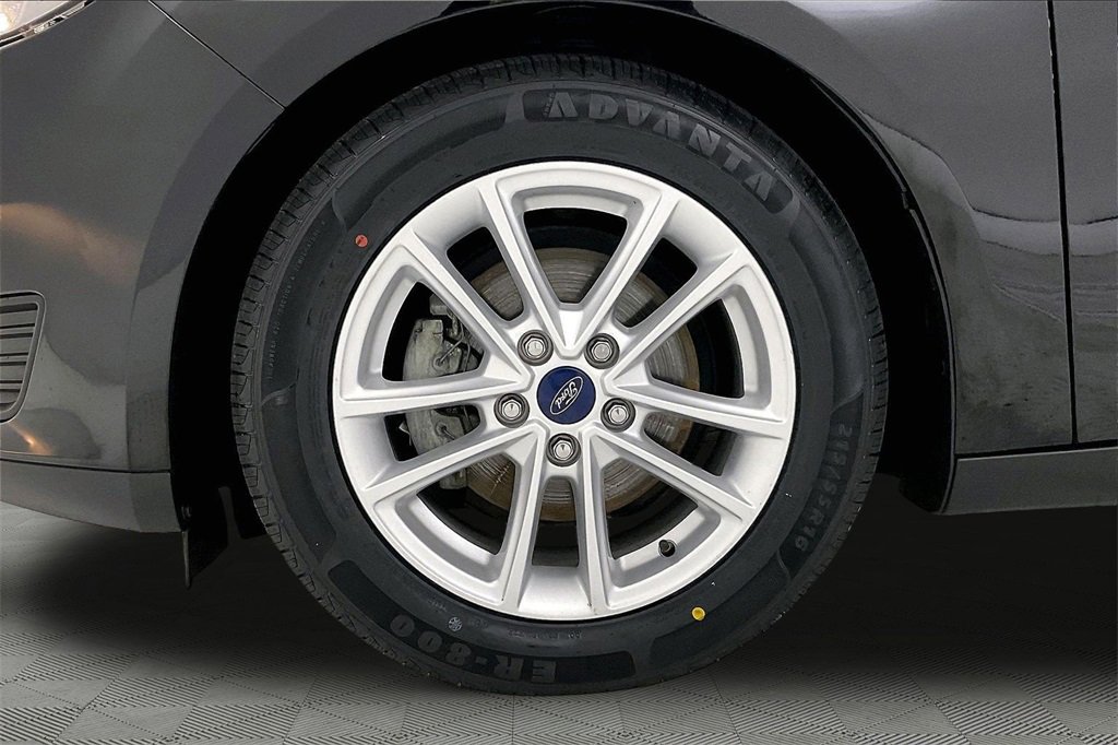 Used 2018 Ford Focus SE image 25