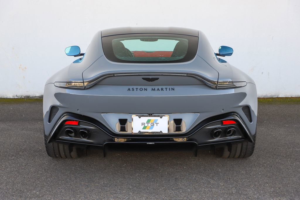 Used 2025 Aston Martin V8 Vantage Coupe image 37