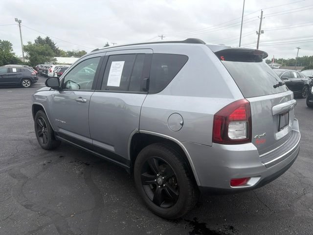 Used 2017 Jeep Compass High Altitude AWD/4WD image 5