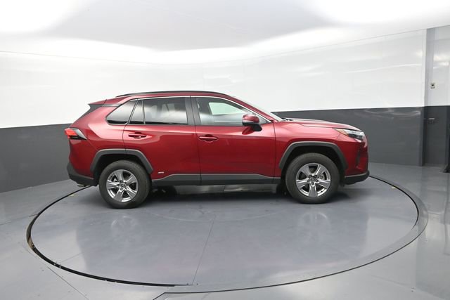 Used 2025 Toyota RAV4 XLE AWD/4WD image 15