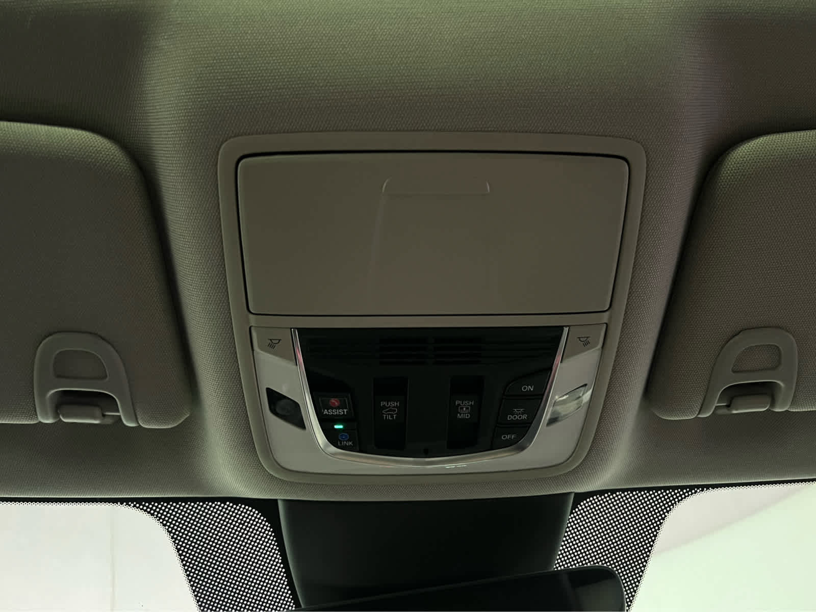 Certified 2023 Acura MDX SH-AWD w/ Technology Package image 15