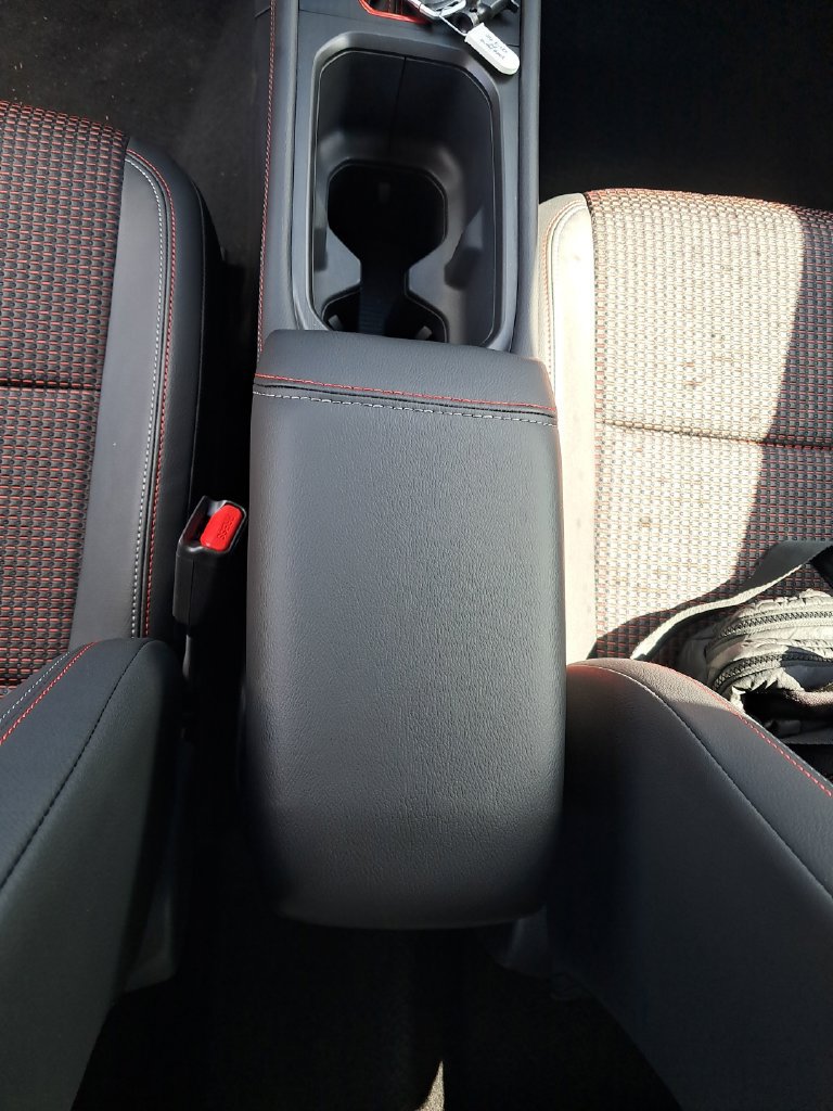 New 2026 Nissan Kicks SR FWD image 27
