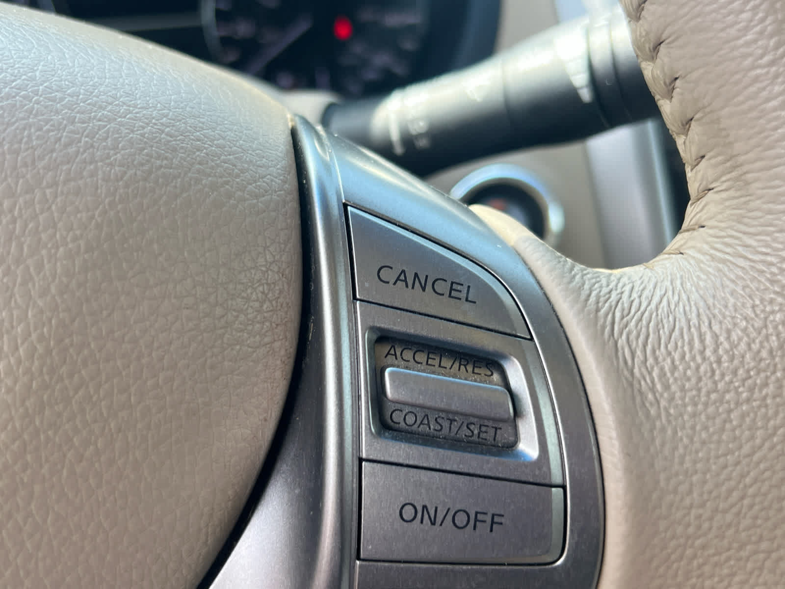 Used 2014 Nissan Altima 2.5 SV FWD image 12