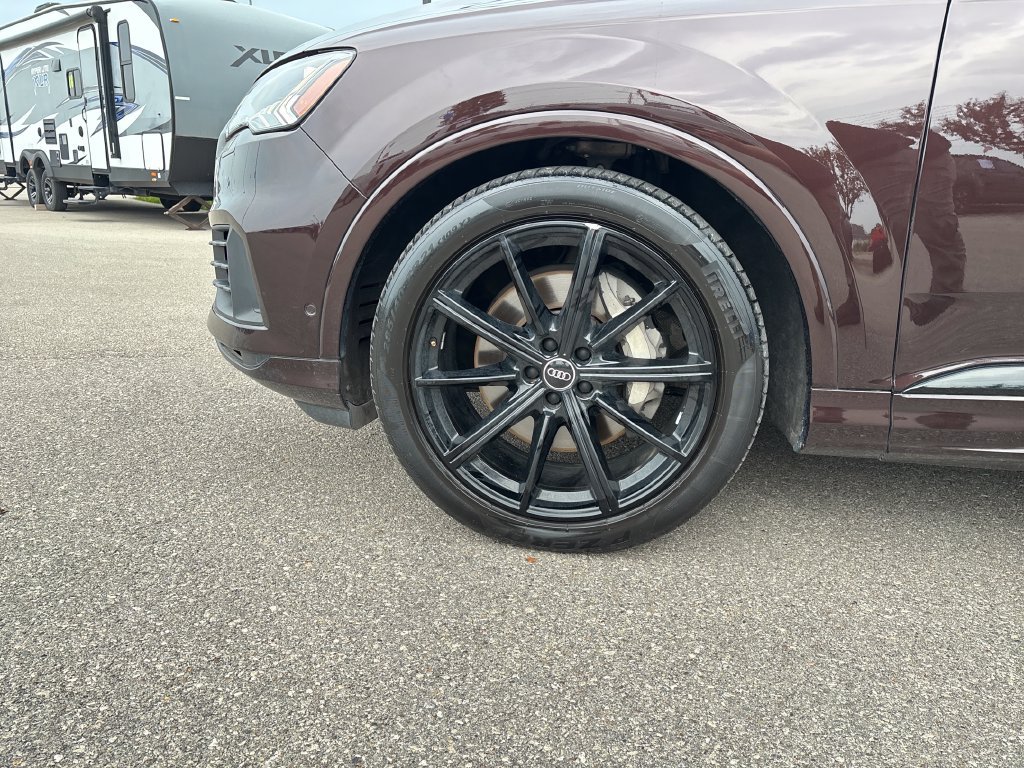 Used 2021 Audi Q7 3.0T Prestige w/ Prestige Package AWD/4WD image 29