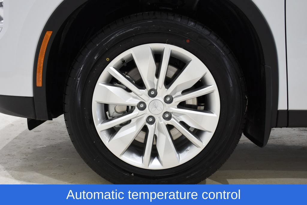 New 2026 Mitsubishi Outlander ES AWD/4WD image 6