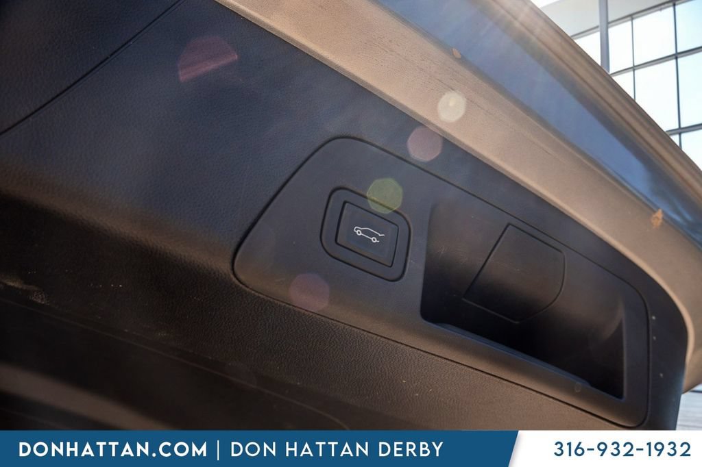 Used 2023 Buick Envision Essence w/ Sport Touring Package AWD/4WD image 31