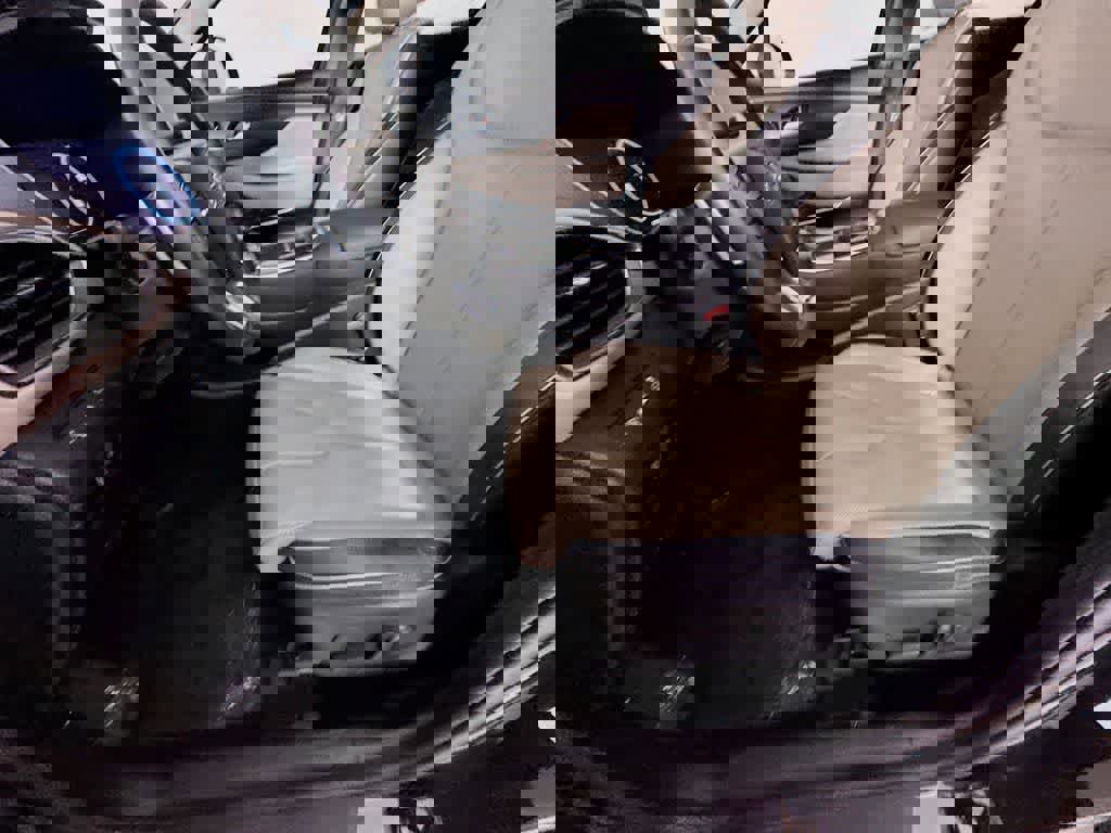 Used 2022 Hyundai Santa Fe Limited AWD/4WD image 12