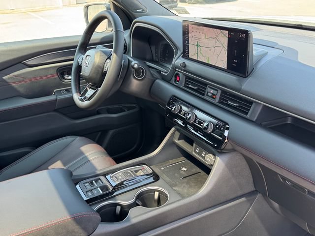 New 2026 Honda Pilot Black Edition image 9