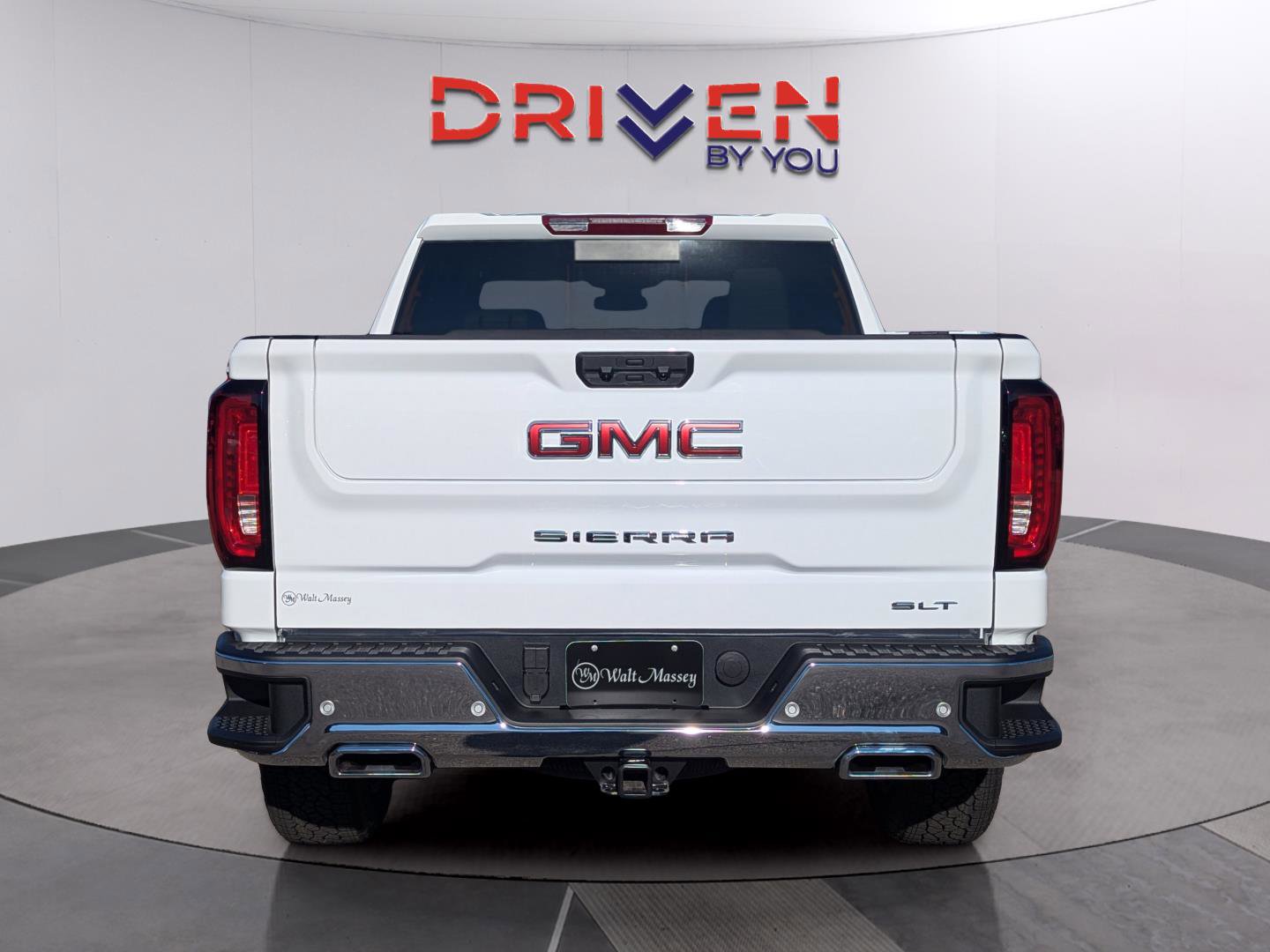 New 2026 GMC Sierra 1500 SLT w/ SLT Premium Plus Package image 4