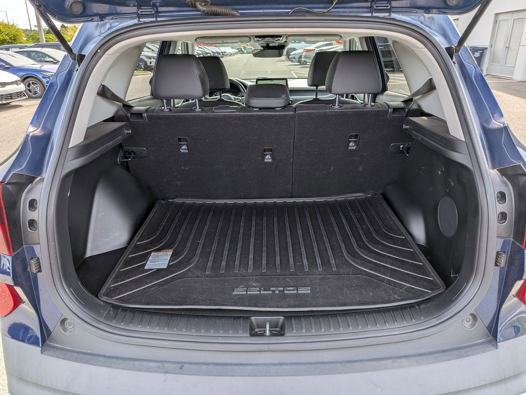 Used 2023 Kia Seltos SX AWD/4WD image 33
