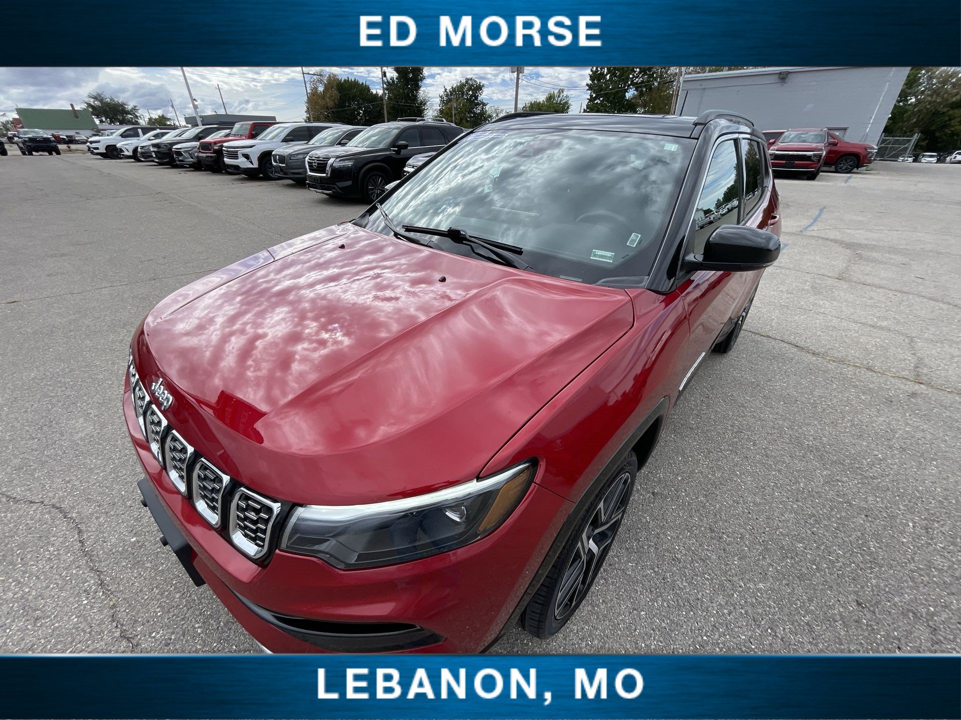 Used 2025 Jeep Compass Limited w/ Elite Group AWD/4WD image 19