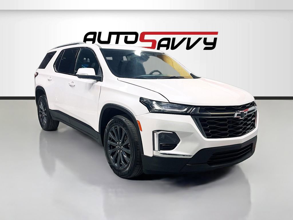 Used 2023 Chevrolet Traverse RS image 1