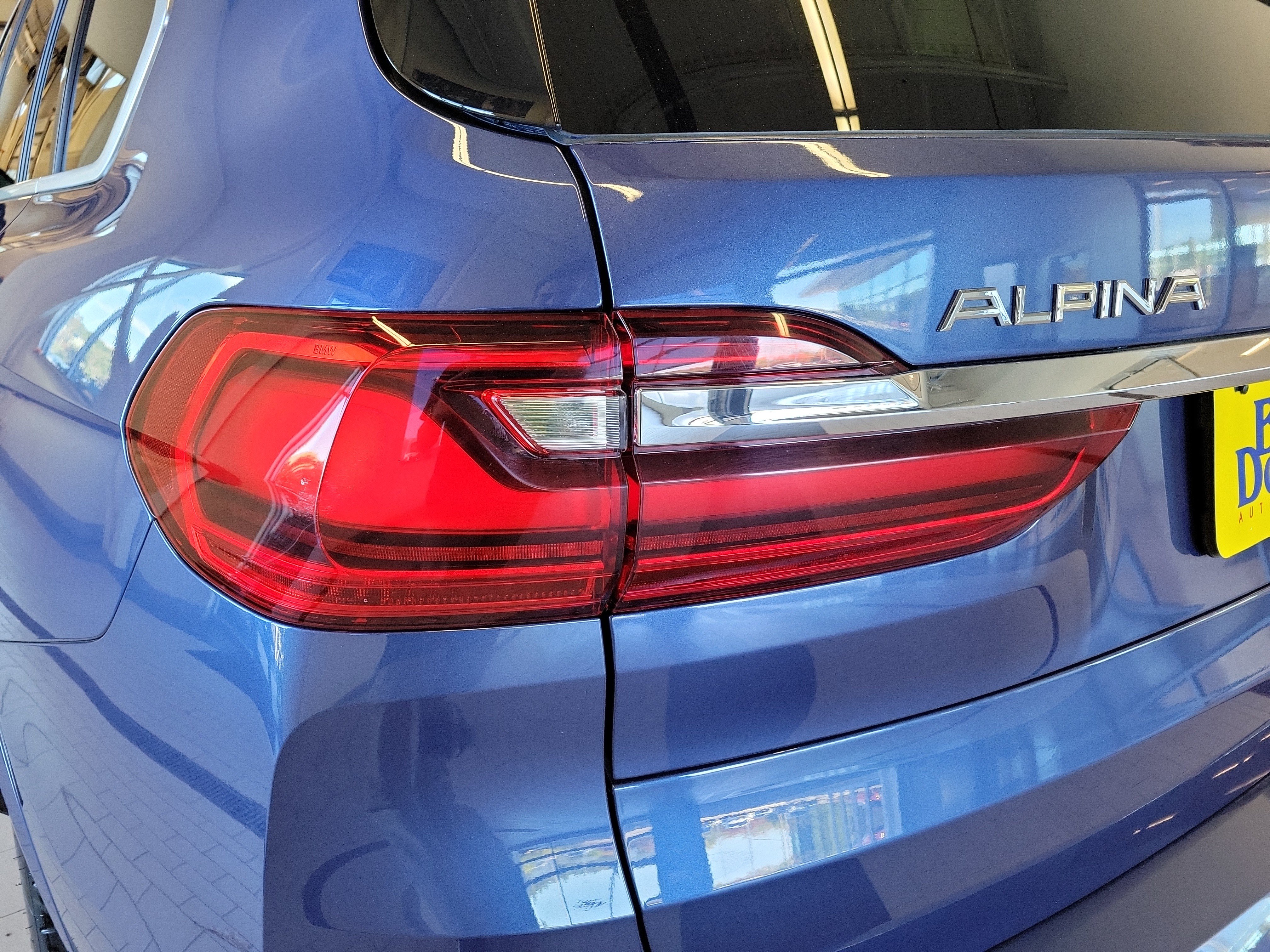 Used 2021 BMW ALPINA XB7 AWD/4WD image 11