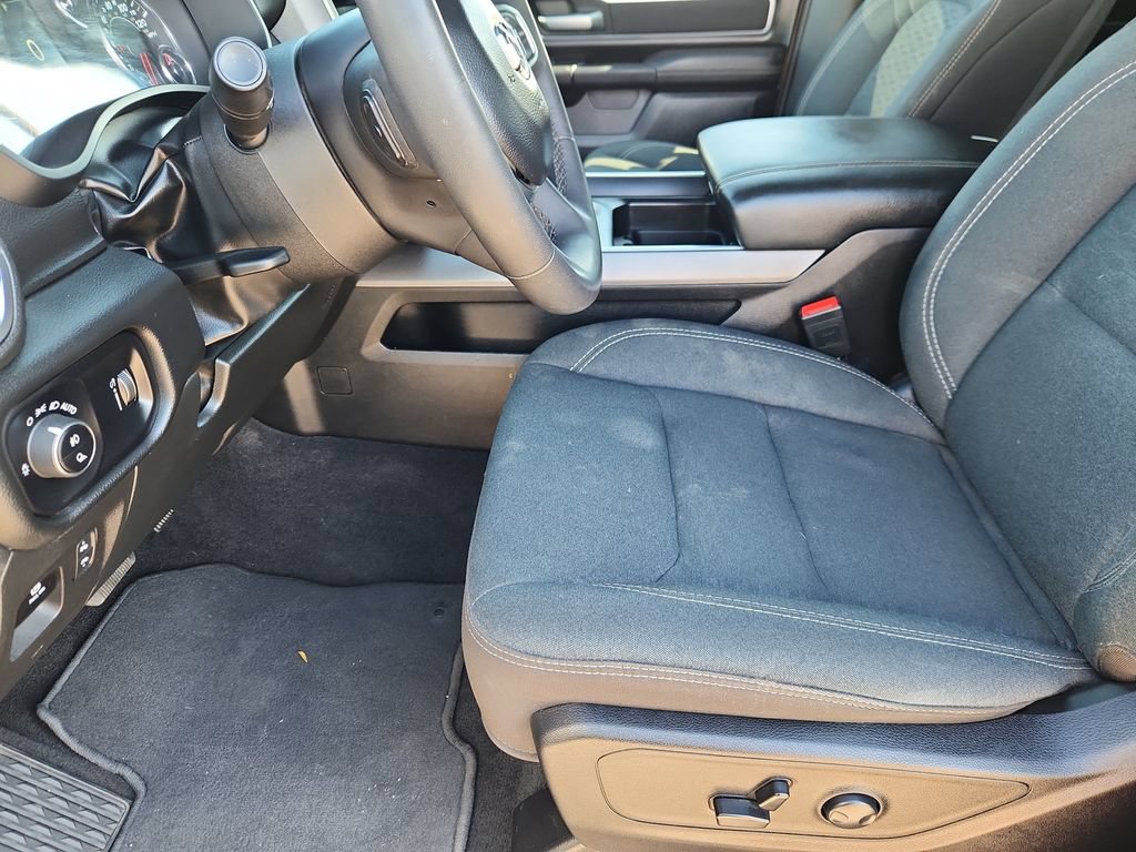 Certified 2025 RAM 1500 Big Horn AWD/4WD image 7