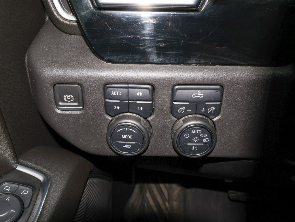 Used 2022 Chevrolet Silverado 1500 LT Trail Boss AWD/4WD image 23