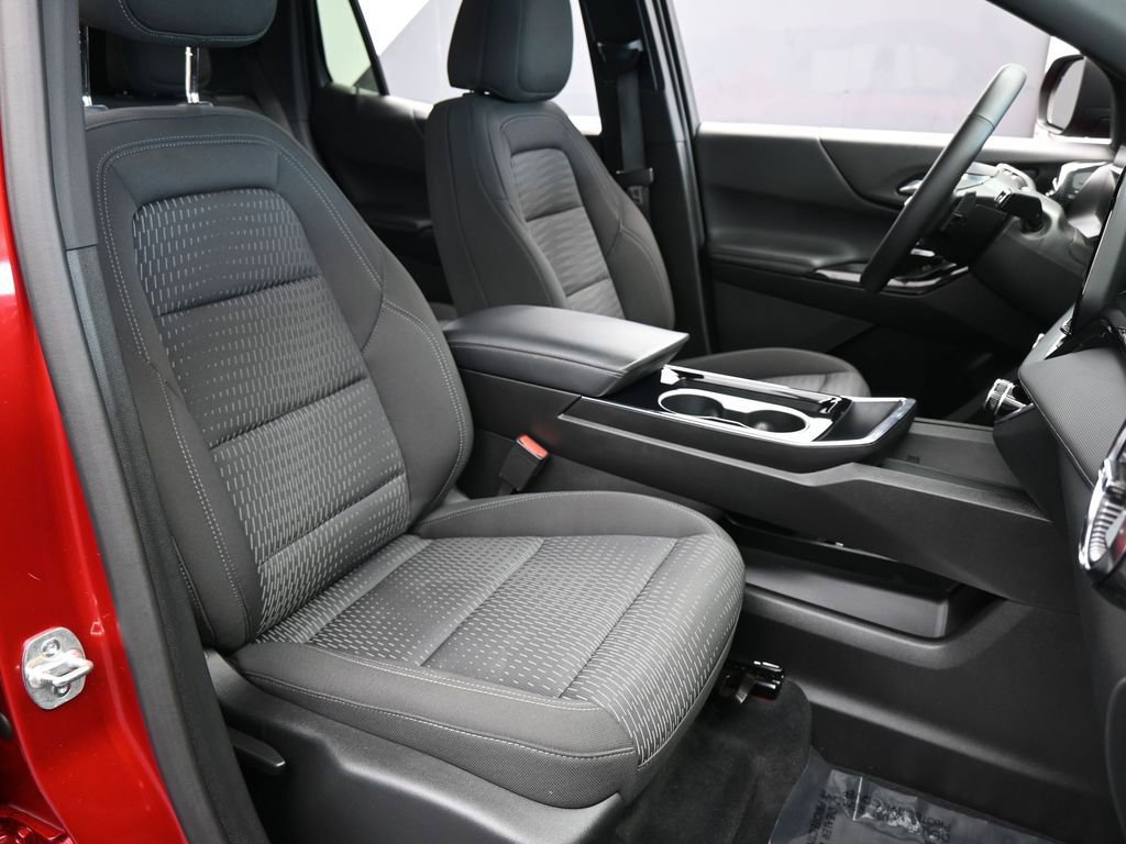 Used 2025 Chevrolet Equinox LT image 44