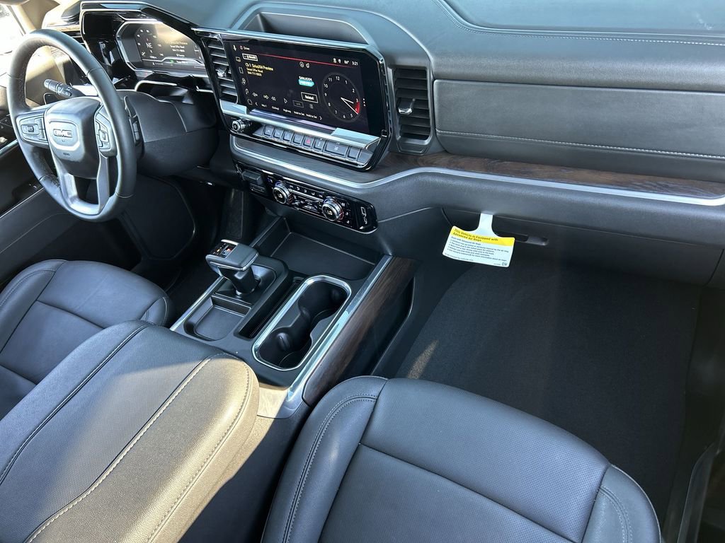 Used 2025 GMC Sierra 1500 SLT w/ SLT Premium Package image 28