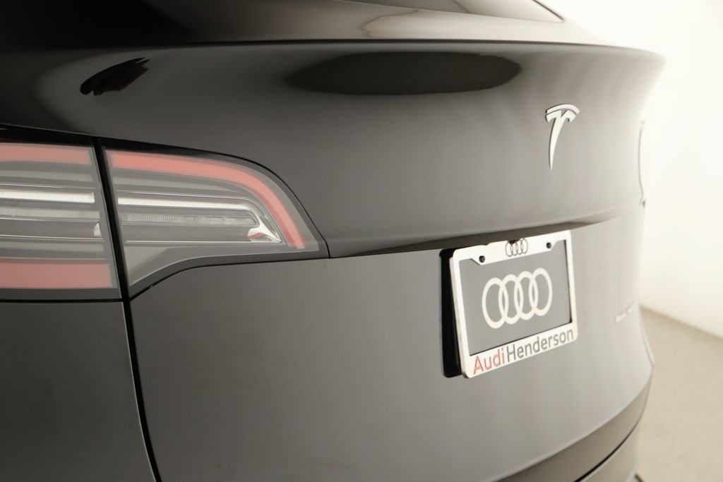 Used 2023 Tesla Model Y Long Range AWD/4WD image 31