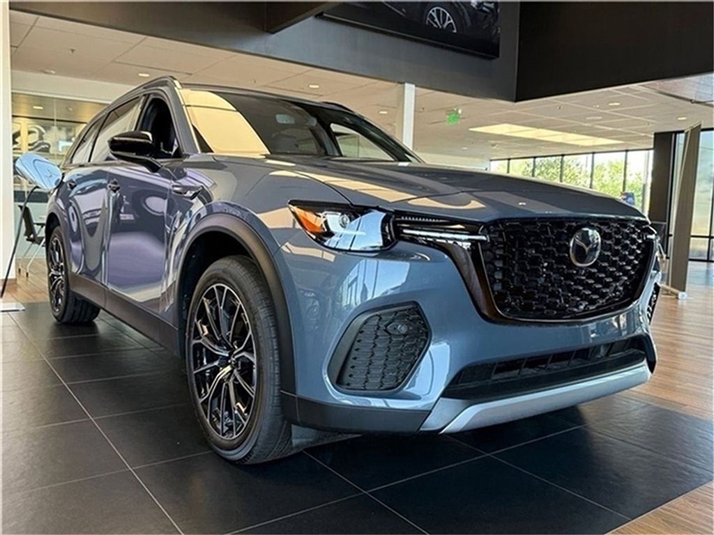 New 2025 MAZDA CX-70 Plug-In Hybrid w/ Premium Plus image 3