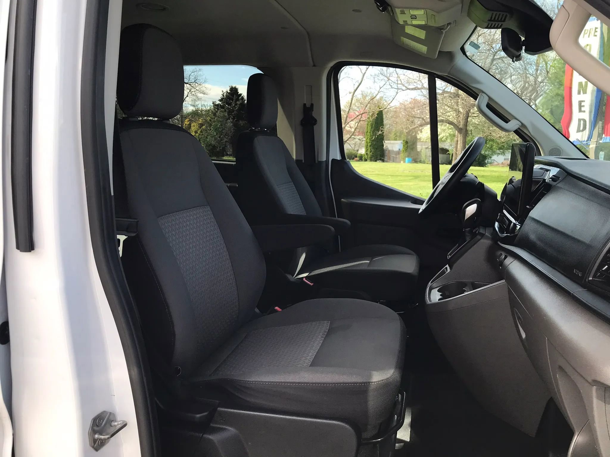 Used 2024 Ford Transit 350 XLT RWD image 2