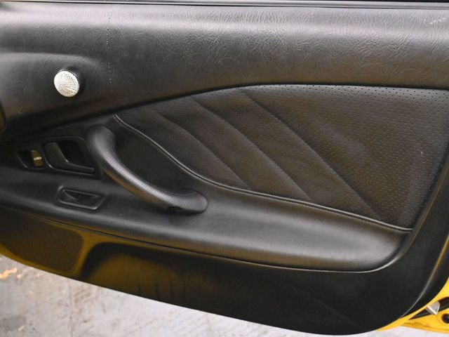 Used 2001 Honda S2000 Base image 13