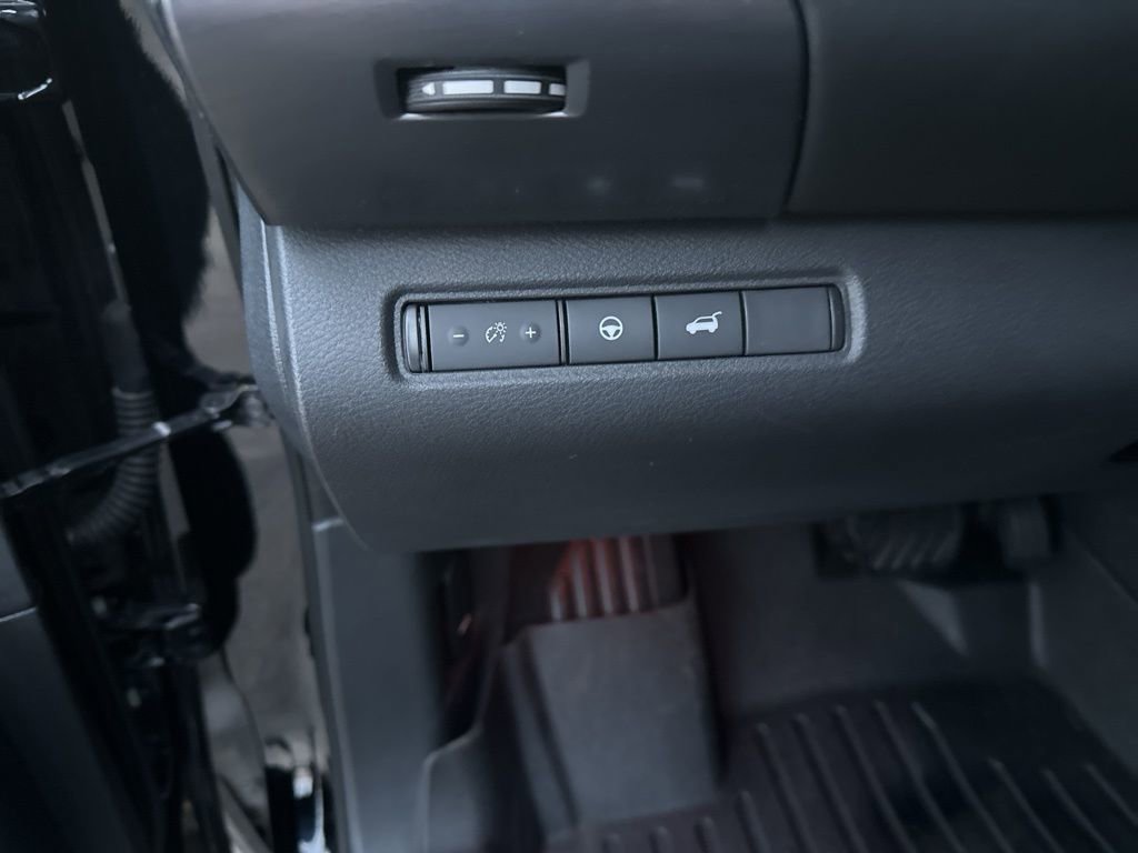 Used 2023 Nissan Pathfinder SL image 20