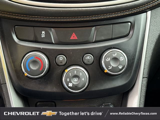 Used 2020 Chevrolet Trax LS w/ Tint and Cruise Package FWD image 19