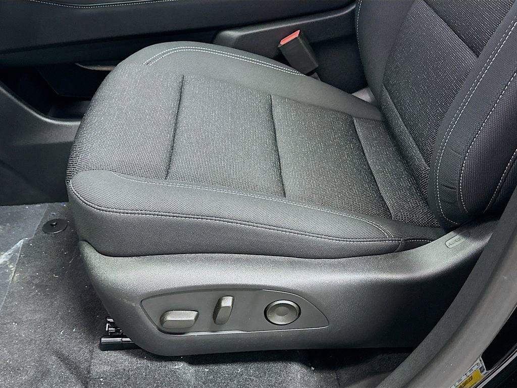New 2025 Chevrolet Traverse LT FWD image 20