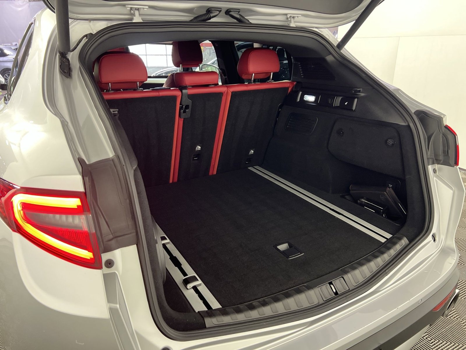 Used 2019 Alfa Romeo Stelvio Ti Sport w/ Quick Order Package 22S Sport image 25