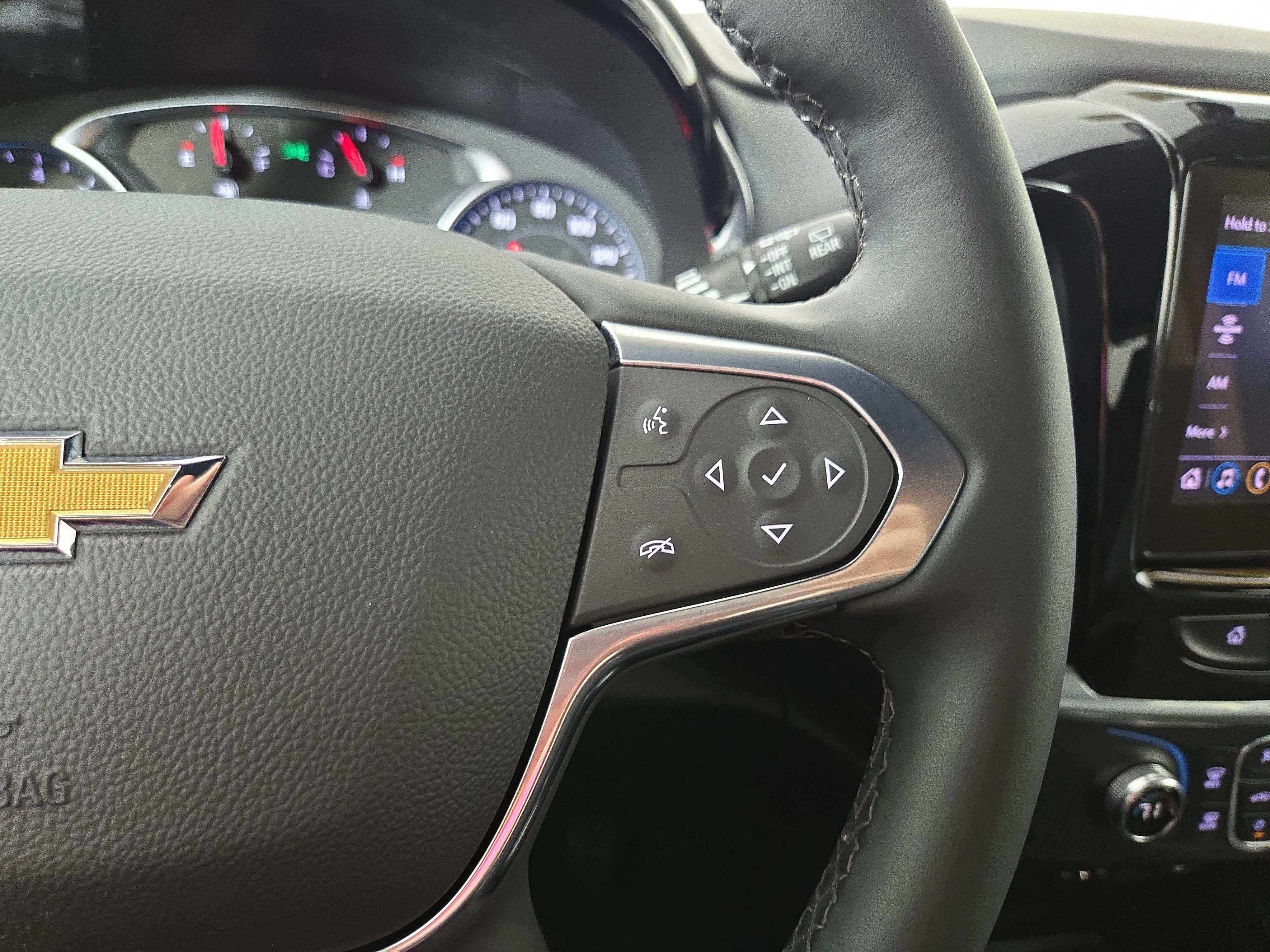 Certified 2023 Chevrolet Traverse LT FWD image 17