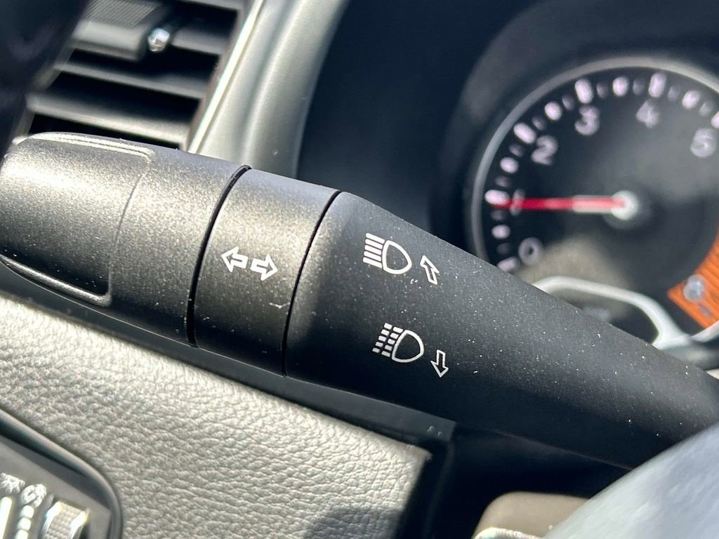 Certified 2023 Jeep Renegade Latitude w/ Premium Group image 24