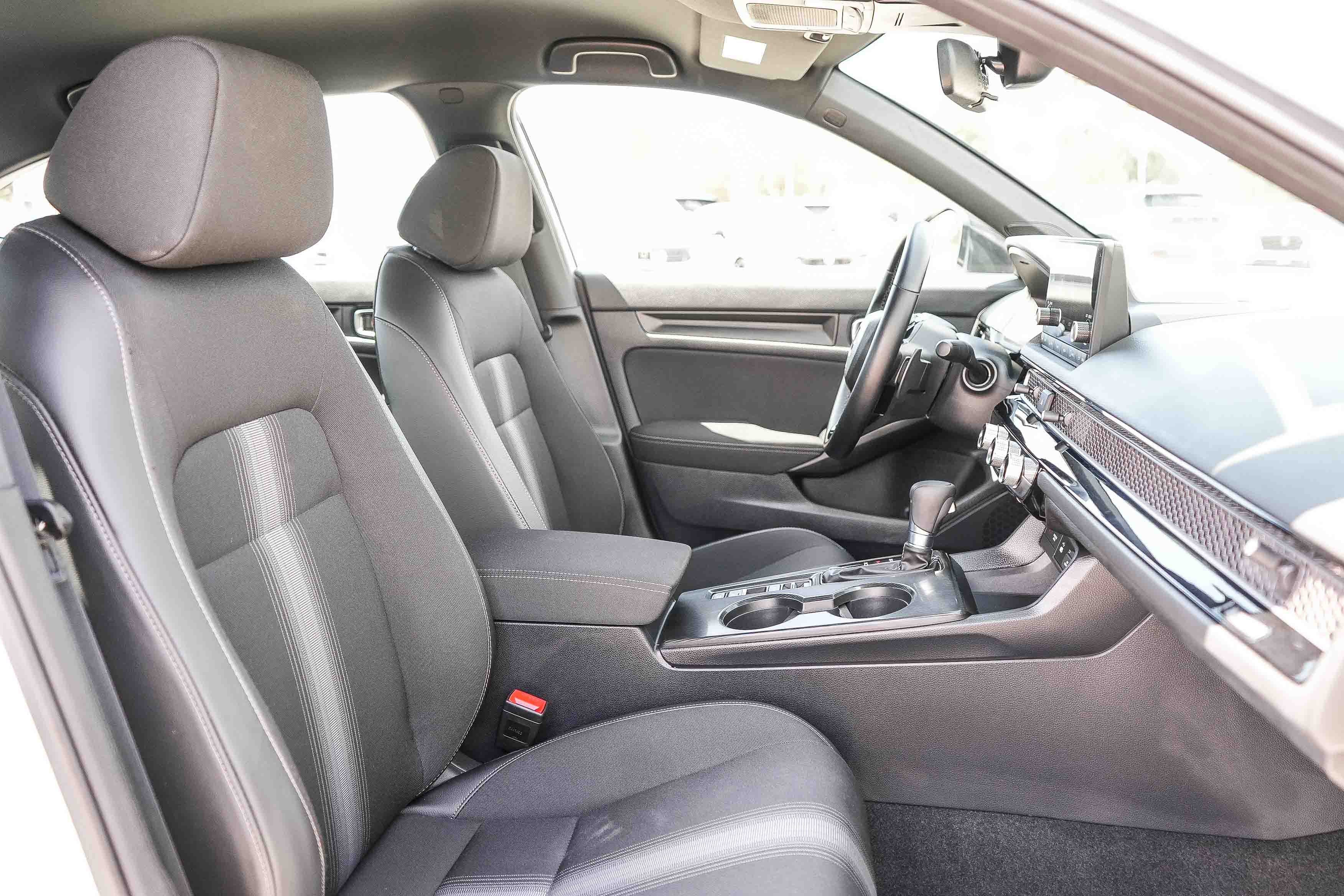 Certified 2025 Honda Civic Sport image 17