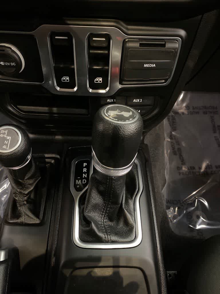Used 2021 Jeep Wrangler Sport AWD/4WD image 22