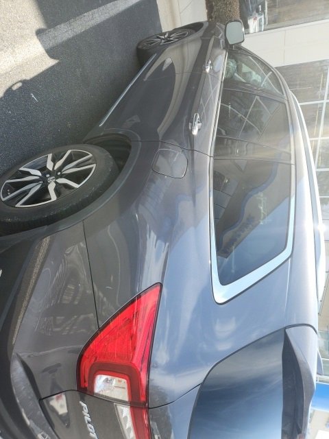 Used 2019 Honda Pilot Touring image 11