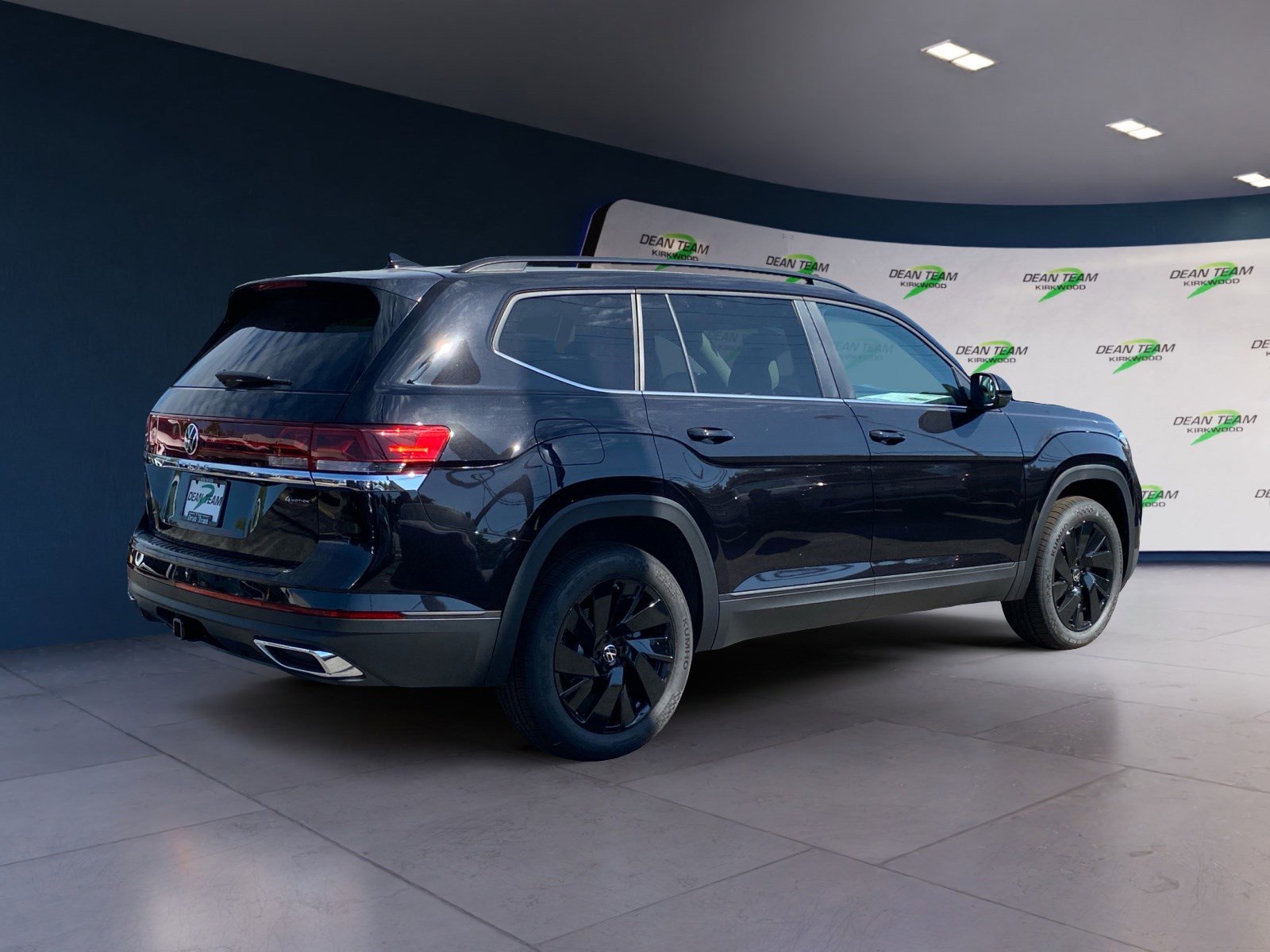 New 2026 Volkswagen Atlas SE image 3