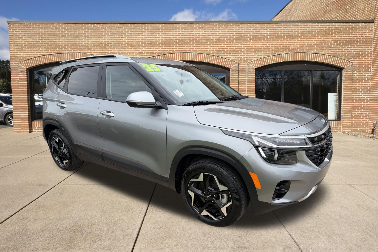 Used 2025 Kia Seltos S
