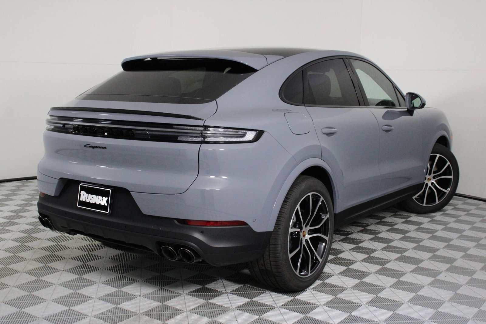 New 2026 Porsche Cayenne Coupe AWD/4WD image 7