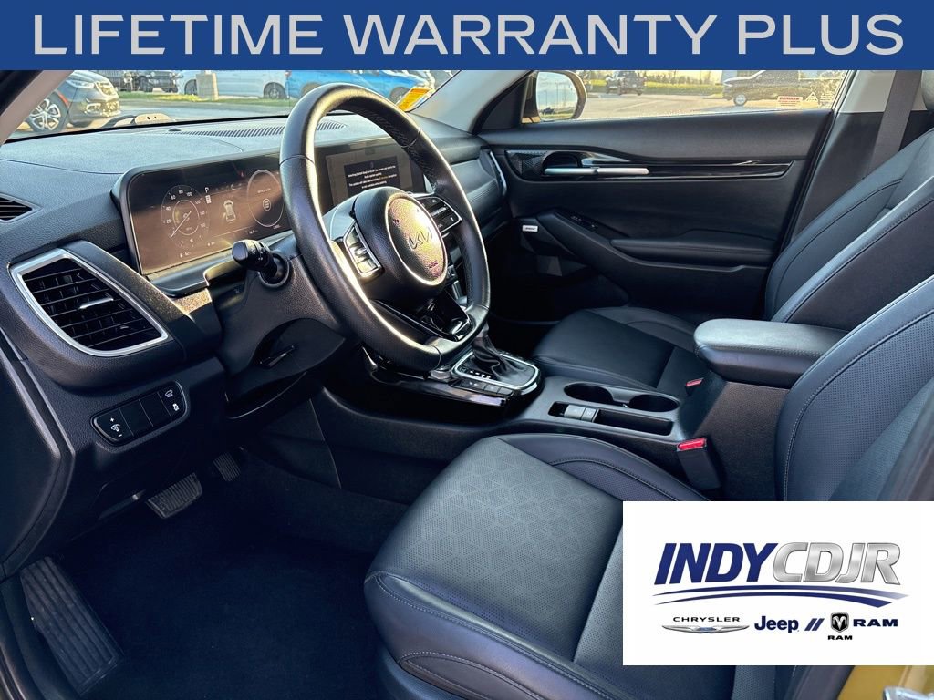 Used 2024 Kia Seltos SX w/ SX Sunroof Package AWD/4WD image 7