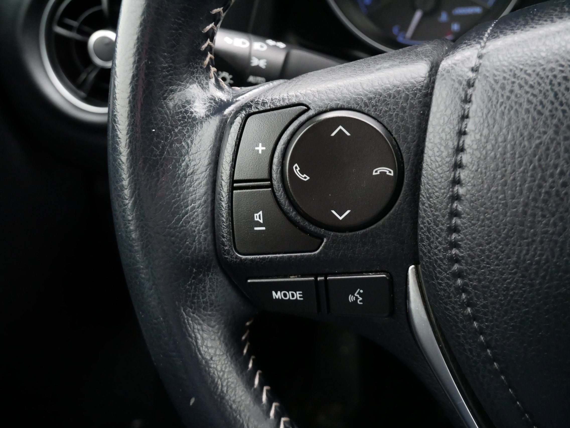 Used 2018 Toyota Corolla iM image 26