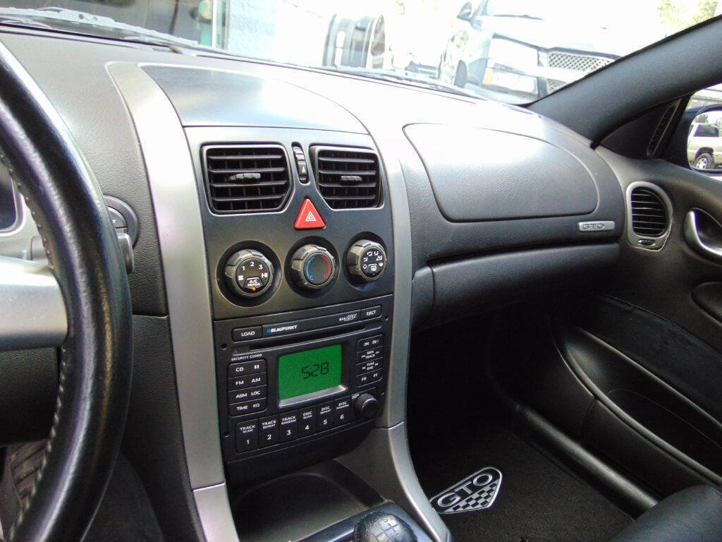 Used 2005 Pontiac GTO image 30
