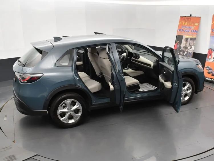 Used 2024 Honda HR-V LX image 6