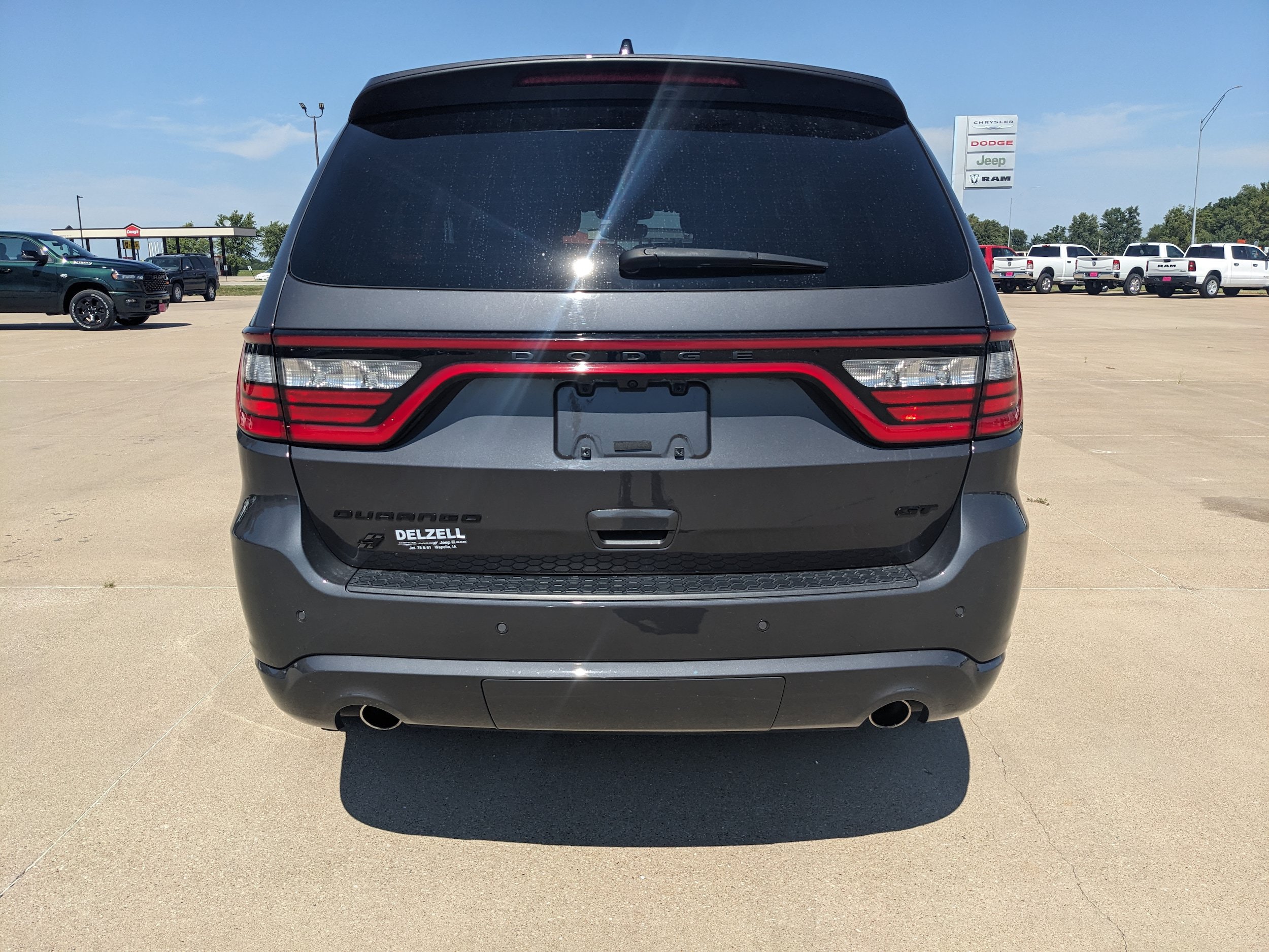 Used 2024 Dodge Durango GT w/ Blacktop Package AWD/4WD image 7