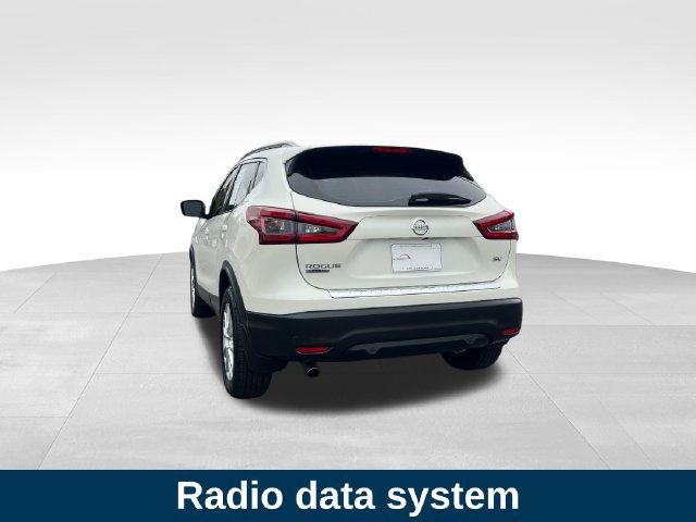 Used 2022 Nissan Rogue Sport SV w/ Technology Package FWD image 3