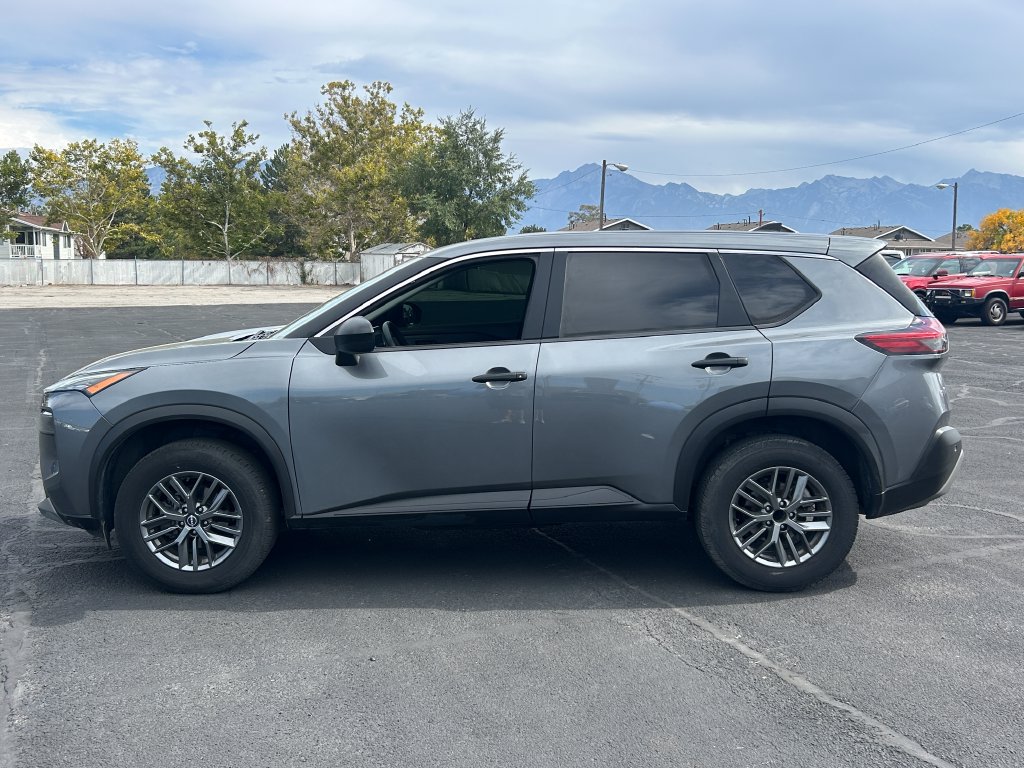 Used 2023 Nissan Rogue S FWD image 6