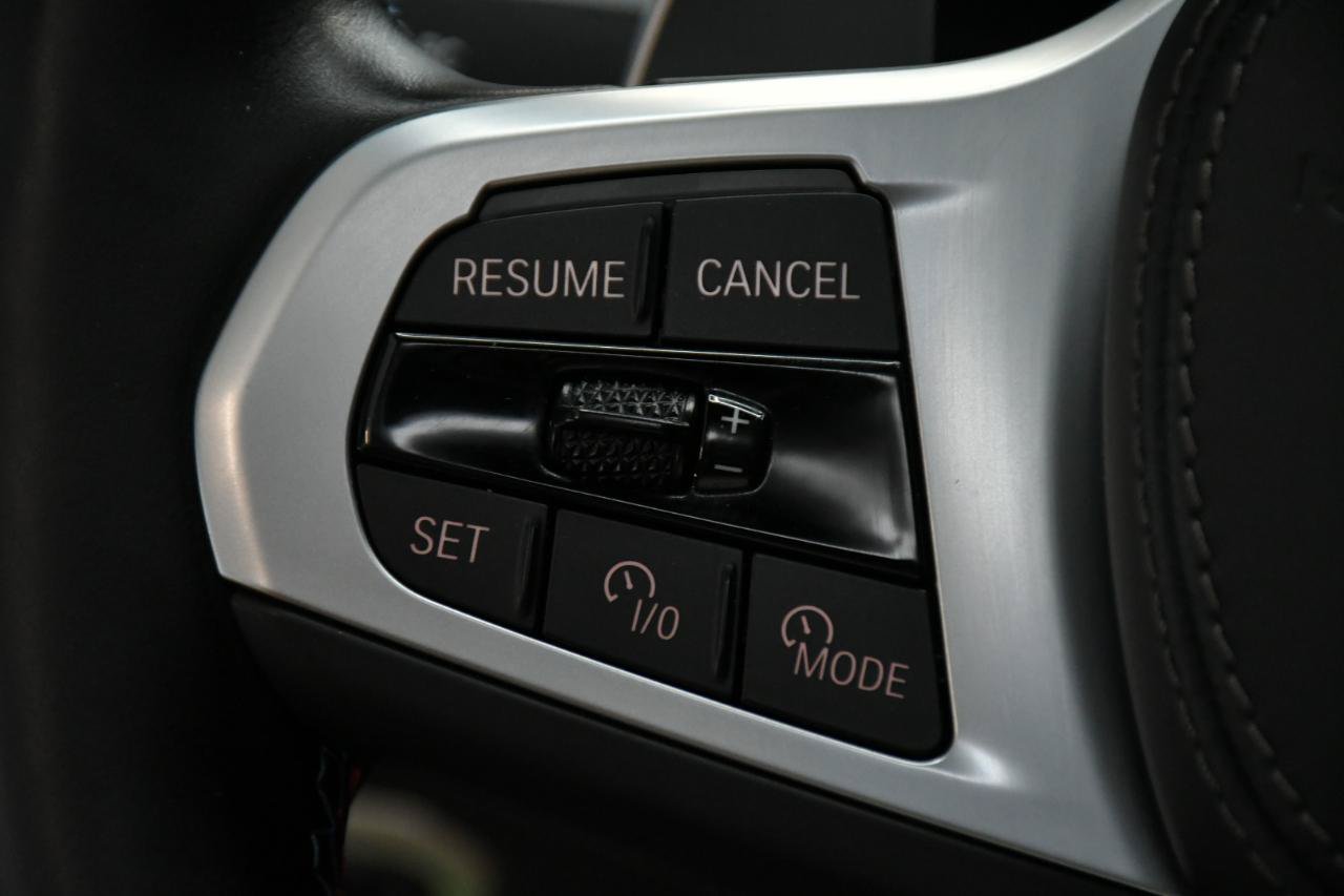 Used 2023 BMW X7 M60i AWD/4WD image 25