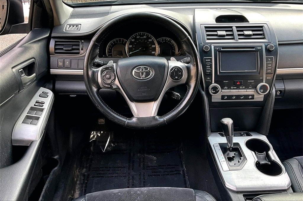 Used 2013 Toyota Camry SE image 17