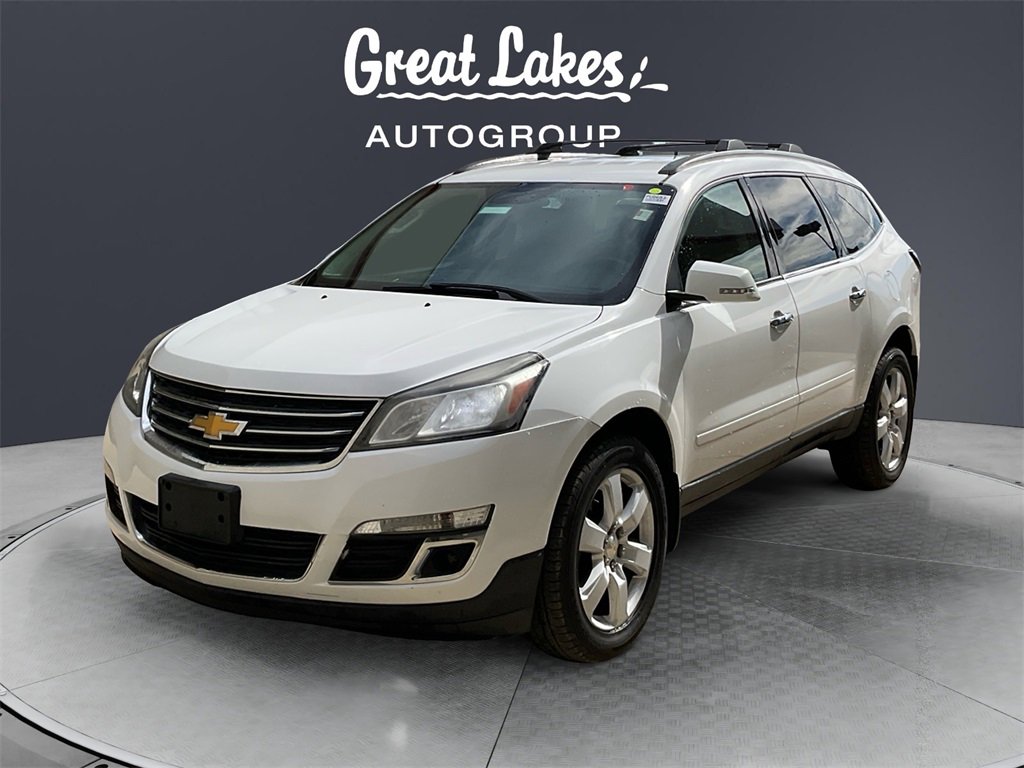 Used 2017 Chevrolet Traverse LT w/ Style and Technology Package