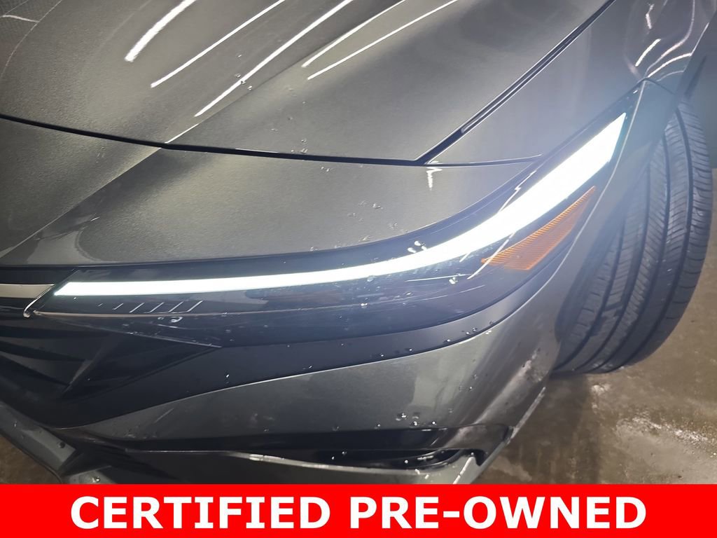 Certified 2025 Hyundai Elantra Limited image 32